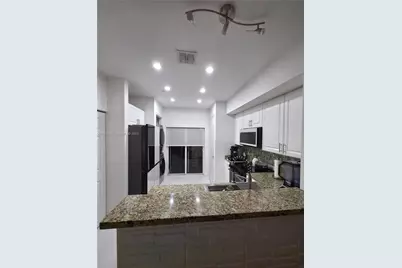 111 NW 2nd Ave #2, Hallandale Beach, FL 33009 - Photo 5