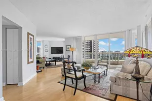 21205 Yacht Club Dr, Aventura, FL 33180 - Photo 5