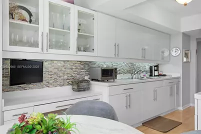 21205 Yacht Club Dr #2403, Aventura, FL 33180 - Photo 15