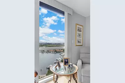 21205 Yacht Club Dr #2403, Aventura, FL 33180 - Photo 13