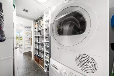 400 S Pointe Dr #401, Miami Beach, FL 33139 - Photo 35