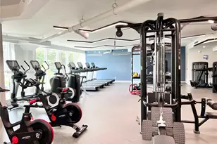 400 South Pointe Dr, Miami Beach, FL 33139 - Photo 41