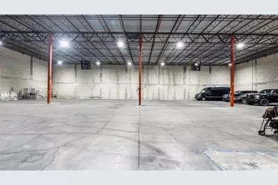 8500 NW 30th Ter, Doral, FL 33122 - Photo 13