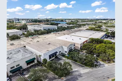 8500 NW 30th Ter, Doral, FL 33122 - Photo 27