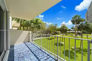 11111 Biscayne Blvd, Miami, FL 33181 - Photo 45
