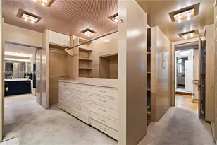 11111 Biscayne Blvd, Miami, FL 33181 - Photo 21