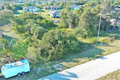 394 Palencia Ave, Lehigh Acres, FL 33974 - Photo 3