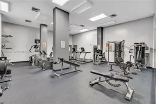 301 174th St, Sunny Isles Beach, FL 33160 - Photo 17