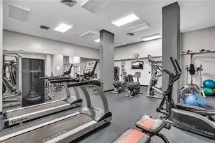 301 174th St, Sunny Isles Beach, FL 33160 - Photo 17