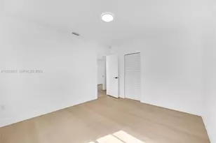 16140 NW 17th Pl, Miami Gardens, FL 33054 - Photo 7