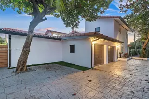 210 NE 107th St, Miami Shores, FL 33161 - Photo 7