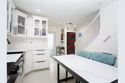 437 SW 3rd St #2, Miami, FL 33130 - Photo 11