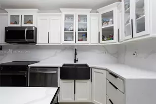 437 SW 3rd St, Miami, FL 33130 - Photo 13