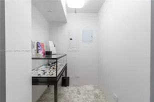 555 NE 15th St, Miami, FL 33132 - Photo 29