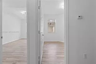 11603 NW 89th St, Doral, FL 33178 - Photo 25