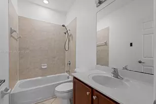 11603 NW 89th St, Doral, FL 33178 - Photo 21