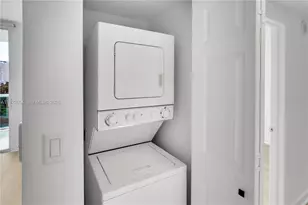 1723 SW 2nd Ave, Miami, FL 33129 - Photo 11