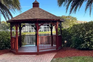 9441 Evergreen Pl, Davie, FL 33324 - Photo 33