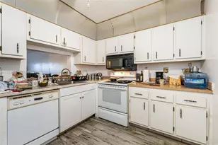 2840 Somerset Dr, Lauderdale Lakes, FL 33311 - Photo 5