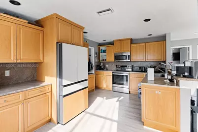 2825 NW 69th Ter, Margate, FL 33063 - Photo 19