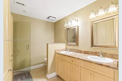 2825 NW 69th Ter, Margate, FL 33063 - Photo 35