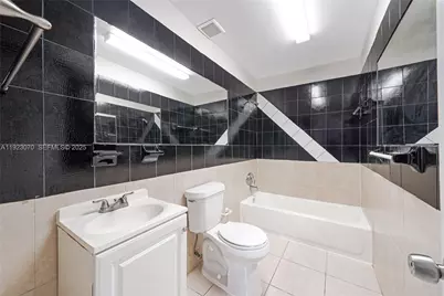 4441 SW 18th St, West Park, FL 33023 - Photo 11