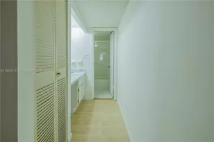 1900 W 68th St, Hialeah, FL 33014 - Photo 25