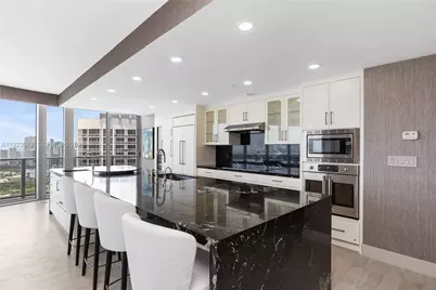 488 NE 18th St #5012, Miami, FL 33132 - Photo 7