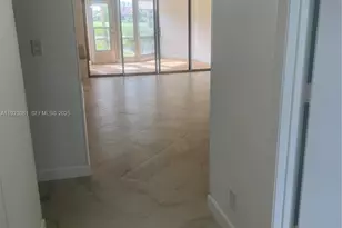 9510 Seagrape Dr, Davie, FL 33324 - Photo 13