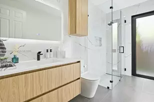 8780 NW 98th Ct, Doral, FL 33178 - Photo 19