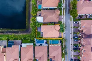 8780 NW 98th Ct, Doral, FL 33178 - Photo 3