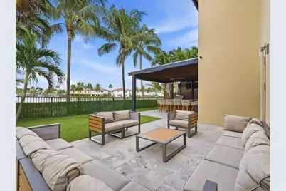 8780 NW 98th Ct, Doral, FL 33178 - Photo 23