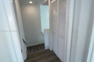 1127 Laguna Springs Dr, Weston, FL 33326 - Photo 51