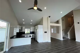 1127 Laguna Springs Dr, Weston, FL 33326 - Photo 11