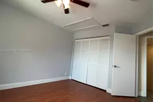 1127 Laguna Springs Dr, Weston, FL 33326 - Photo 35