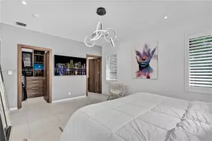 725 W 49th St, Miami Beach, FL 33140 - Photo 21