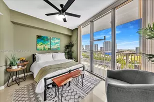 1750 N Bayshore Dr, Miami, FL 33132 - Photo 13