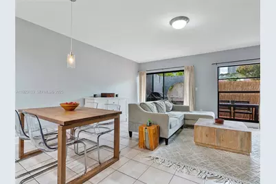 515 NE 38th St #10, Miami, FL 33137 - Photo 37