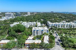 515 NE 38th St, Miami, FL 33137 - Photo 7