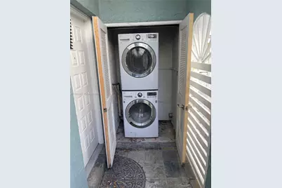 515 NE 38th St #10, Miami, FL 33137 - Photo 19