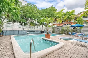 515 NE 38th St, Miami, FL 33137 - Photo 15