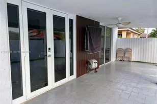 7952 NW 198th St, Hialeah, FL 33015 - Photo 17