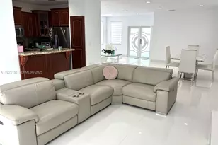 7952 NW 198th St, Hialeah, FL 33015 - Photo 7