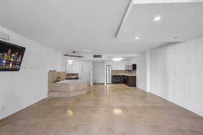 2301 Collins Ave #621, Miami Beach, FL 33139 - Photo 7