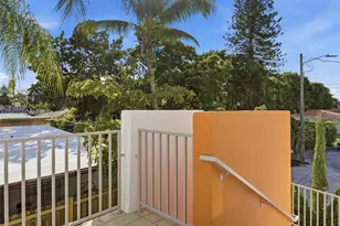 1045 SW 25th Ave, Miami, FL 33135 - Photo 23