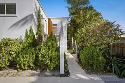 1045 SW 25th Ave, Miami, FL 33135 - Photo 15