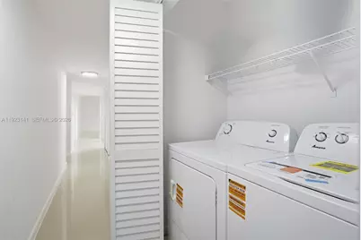 1045 SW 25th Ave, Miami, FL 33135 - Photo 11