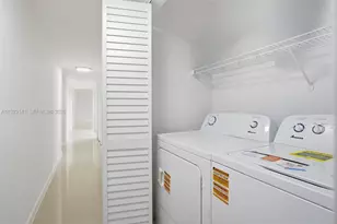 1045 SW 25th Ave, Miami, FL 33135 - Photo 11