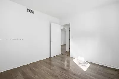 1045 SW 25th Ave, Miami, FL 33135 - Photo 33