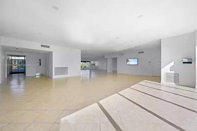 100 Golden Isles Dr #1109, Hallandale Beach, FL 33009 - Photo 19